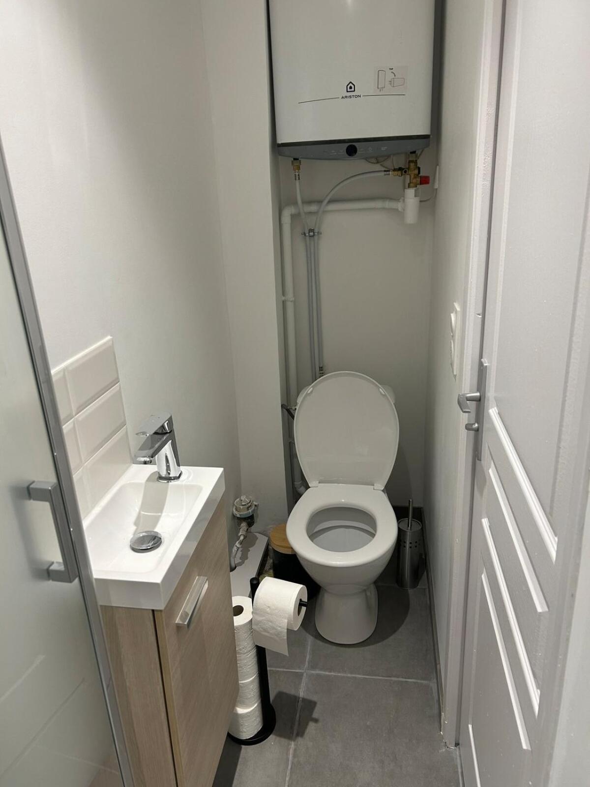 Renove Au Pied De La Gare Viotte